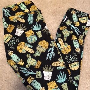 LulaRoe OS Leggings